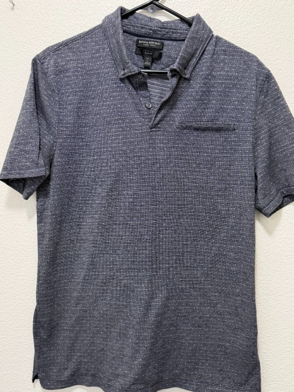 Banana Republic luxury touch slim fit dark gray and white polo shirt, men's L